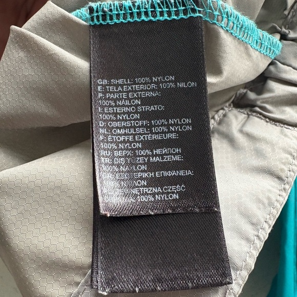 The North Face windbreaker Jacket - girls size 10/12 - Picture 6 of 6